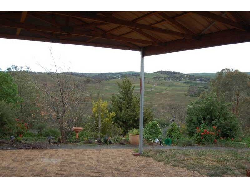 143 Underbank Boulevard, Bacchus Marsh VIC 3340