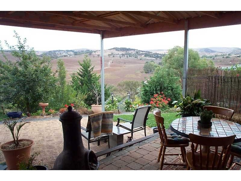 143 Underbank Boulevard, Bacchus Marsh VIC 3340