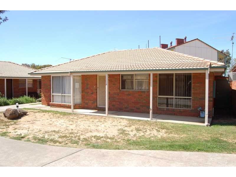 3/8 Simpson Street, Bacchus Marsh VIC 3340