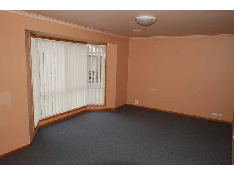 3/8 Simpson Street, Bacchus Marsh VIC 3340