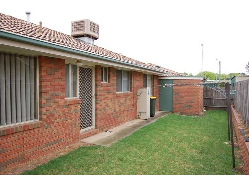 3/8 Simpson Street, Bacchus Marsh VIC 3340