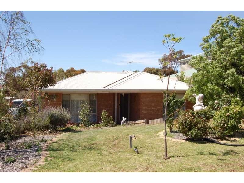 2 Pike Place, Bacchus Marsh VIC 3340