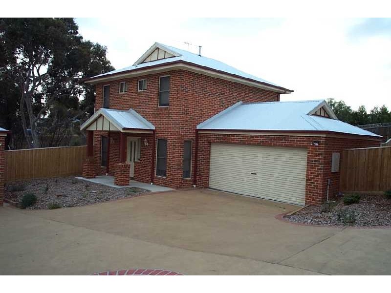 Unit 2/20 Higgins Court, Bacchus Marsh VIC 3340