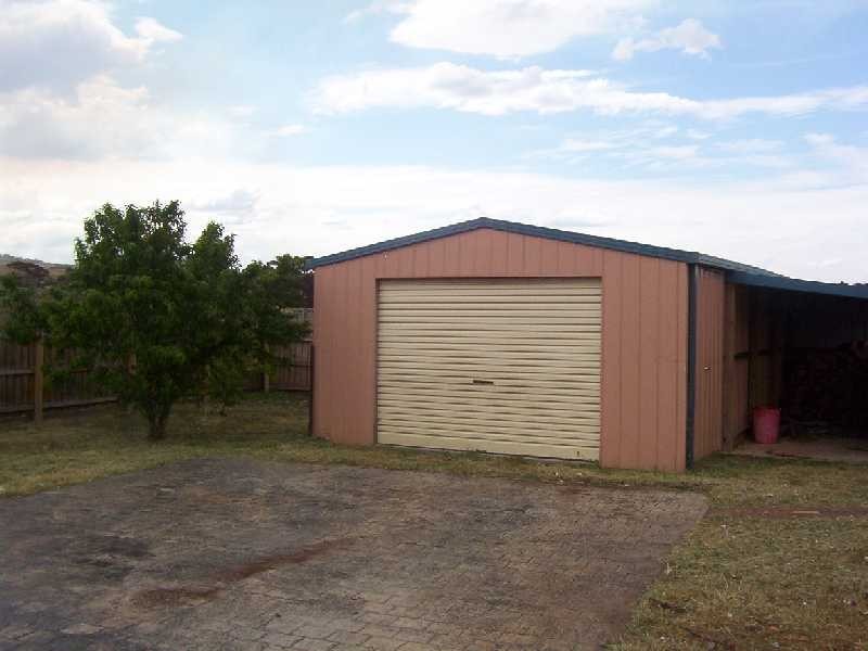 4 James Court, Bacchus Marsh VIC 3340