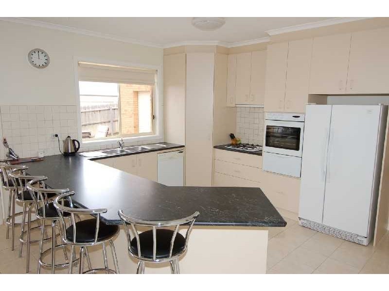 9 Dunn Court, Bacchus Marsh VIC 3340