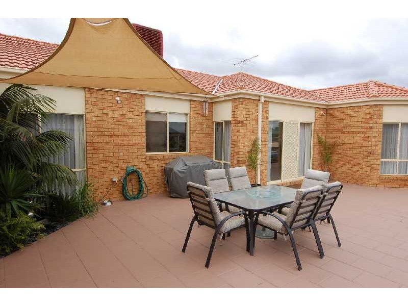 9 Dunn Court, Bacchus Marsh VIC 3340