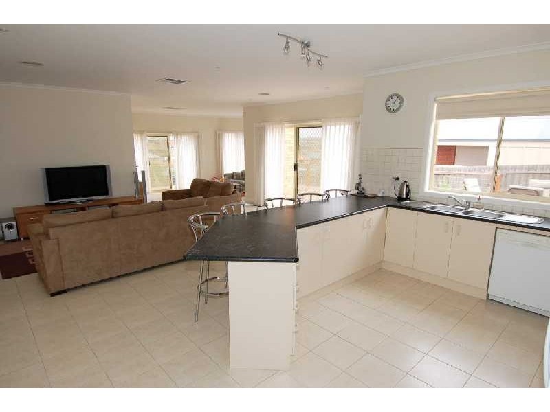 9 Dunn Court, Bacchus Marsh VIC 3340