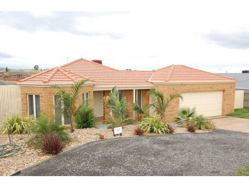 9 Dunn Court, Bacchus Marsh VIC 3340
