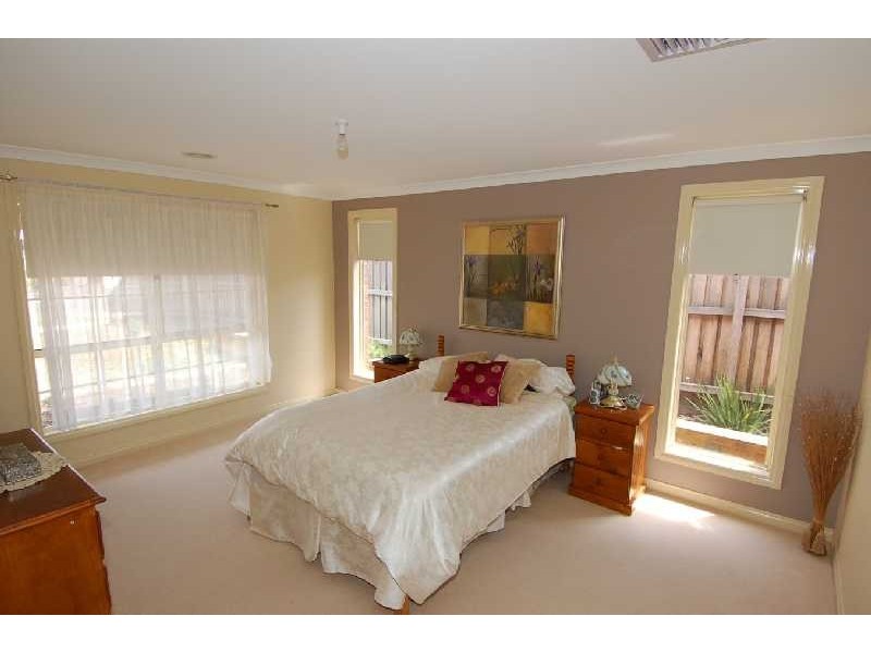 28 Maddison Circuit, Bacchus Marsh VIC 3340