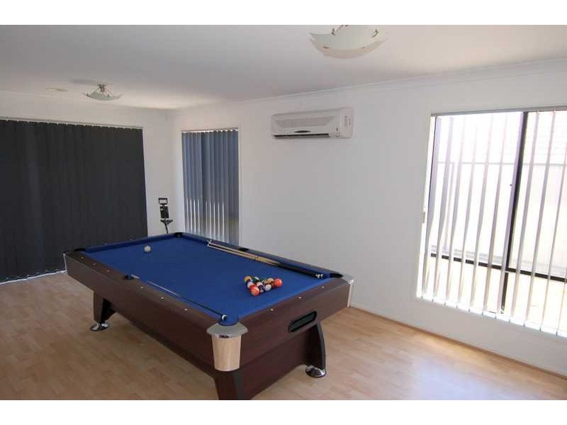 48 Grantleigh Drive, Bacchus Marsh VIC 3340