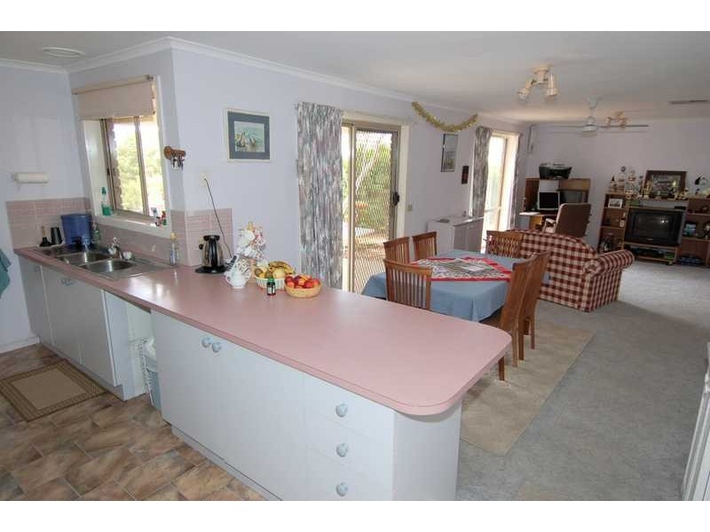 6 David Court, Bacchus Marsh VIC 3340