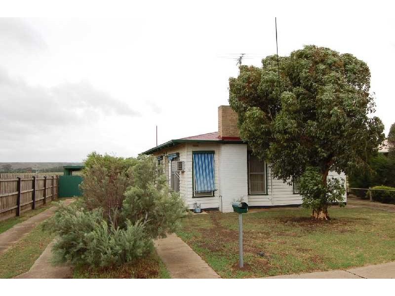 62 Young Street, Bacchus Marsh VIC 3340