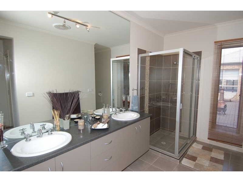 52 Riverview Drive, Bacchus Marsh VIC 3340