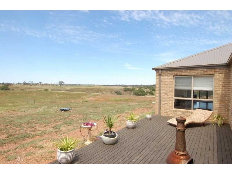 52 Riverview Drive, Bacchus Marsh VIC 3340