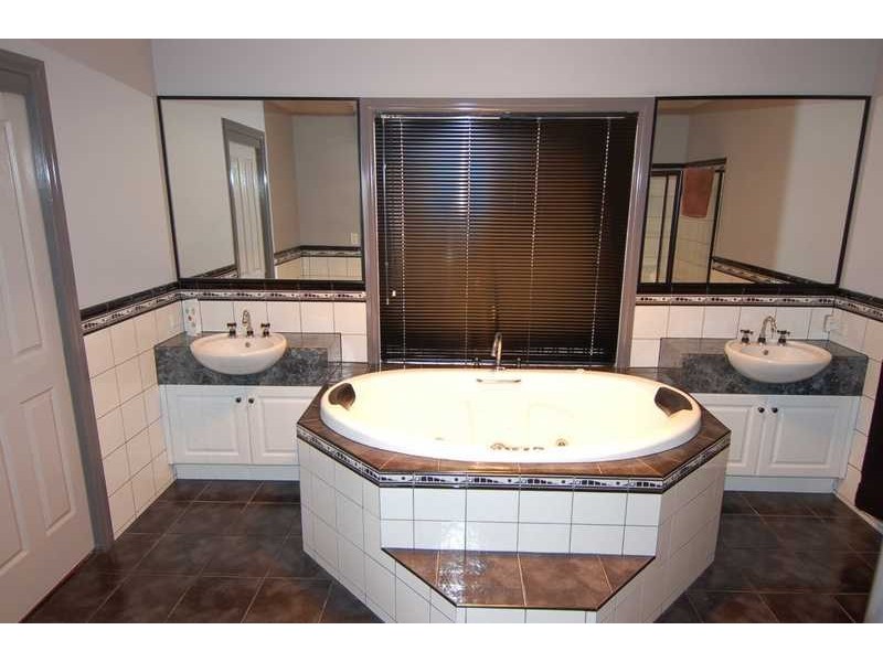 5 Egan Court, Bacchus Marsh VIC 3340