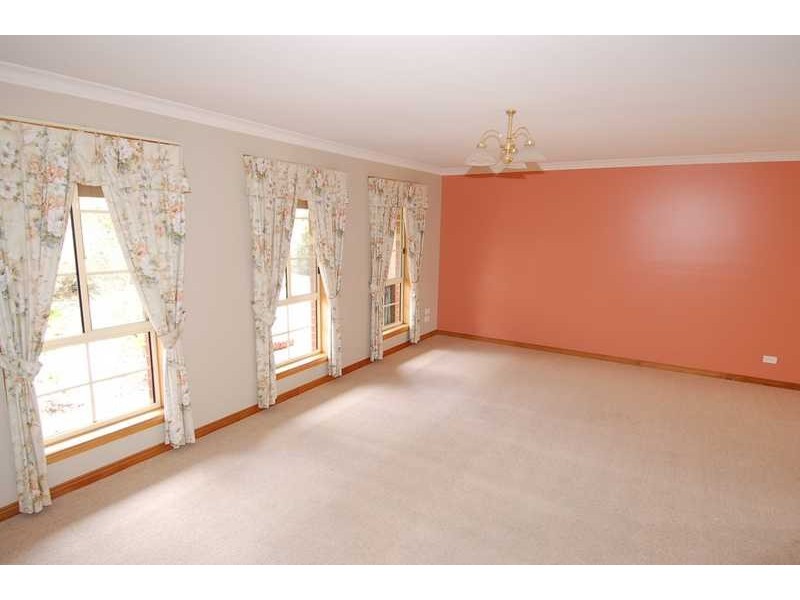 7 Ascot Avenue, Bacchus Marsh VIC 3340