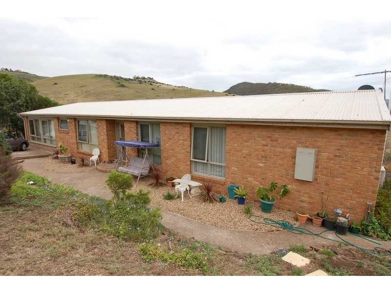 10 Banadell Avenue, Bacchus Marsh VIC 3340