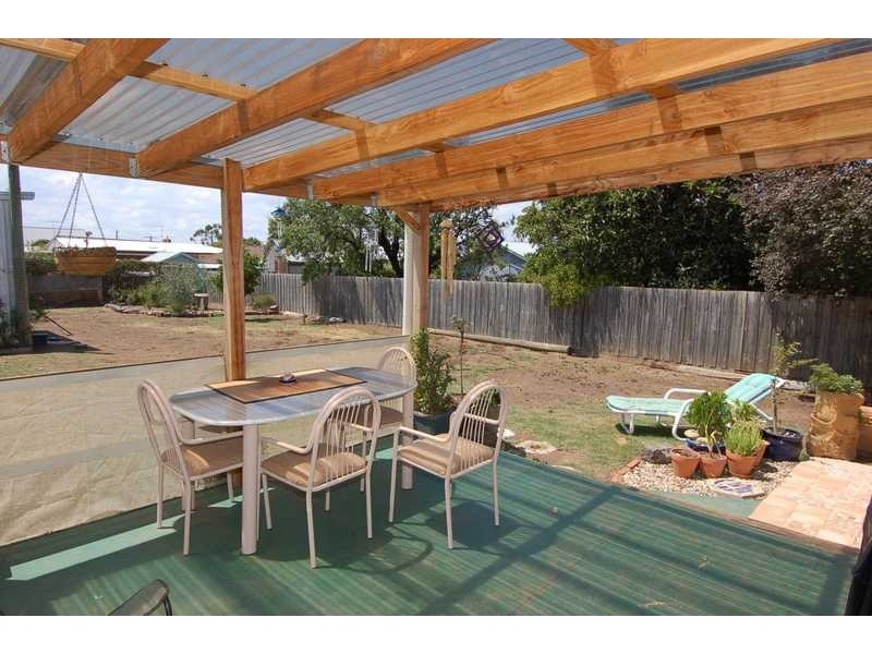 76 Dickson Street, Bacchus Marsh VIC 3340