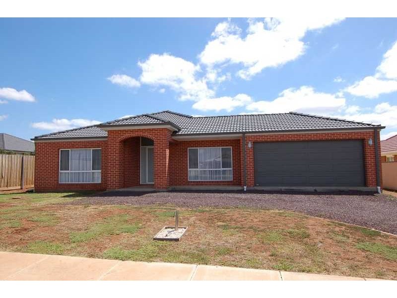 2 Judann Court, Bacchus Marsh VIC 3340