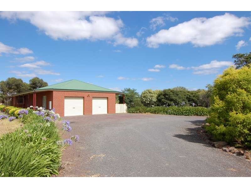 9 Dodemaide Circuit, Bacchus Marsh VIC 3340