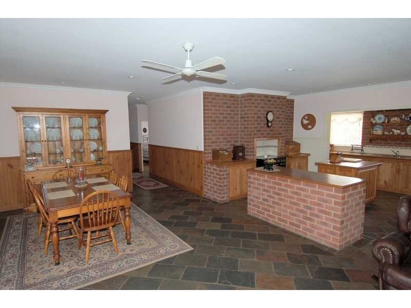 9 Dodemaide Circuit, Bacchus Marsh VIC 3340