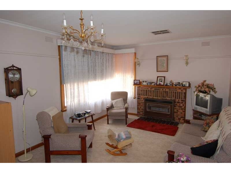 18 Young Street, Bacchus Marsh VIC 3340