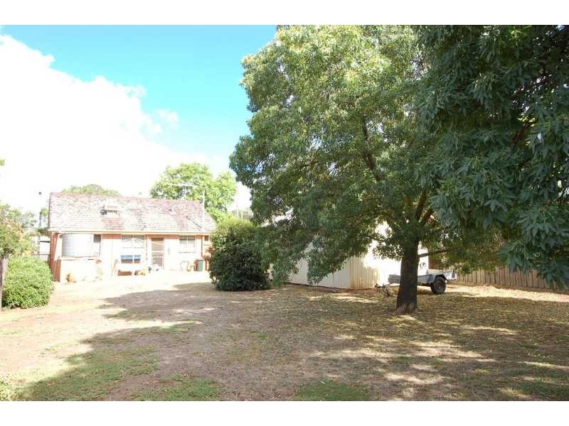 18 Young Street, Bacchus Marsh VIC 3340