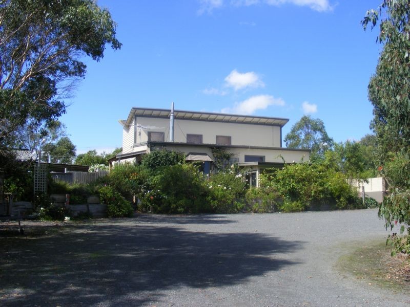 Loch VIC 3945