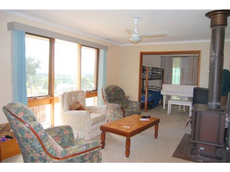 The Gurdies VIC 3984