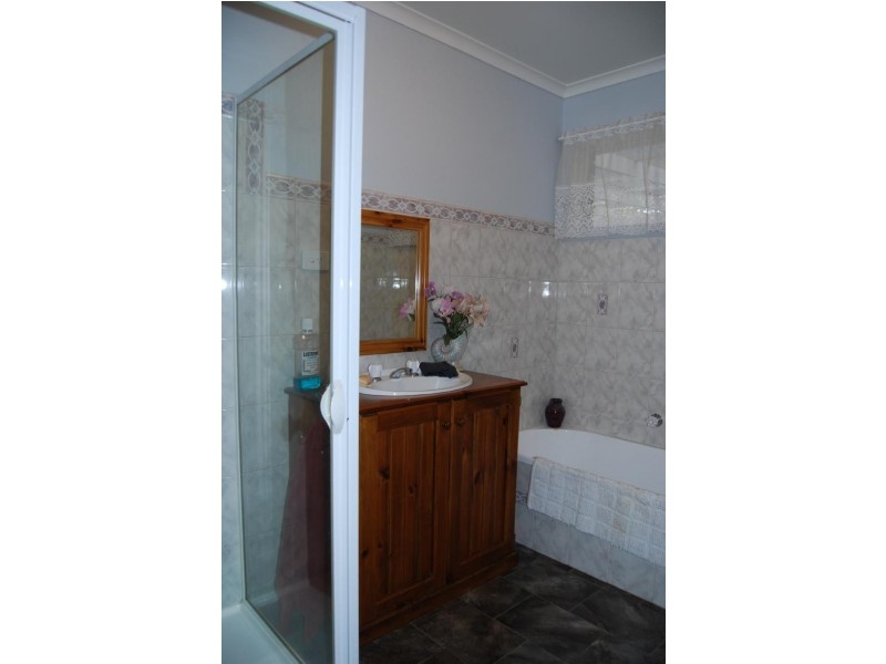 The Gurdies VIC 3984