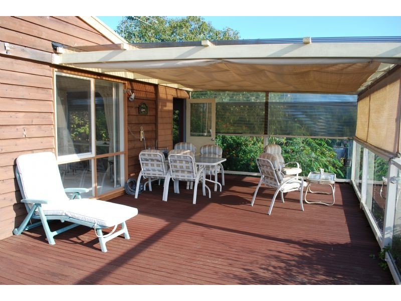 The Gurdies VIC 3984