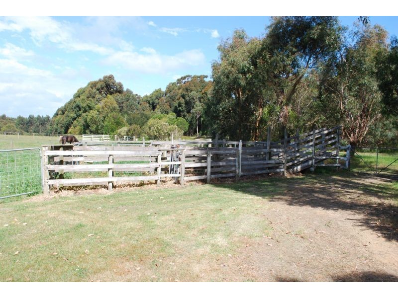 Glen Forbes VIC 3990