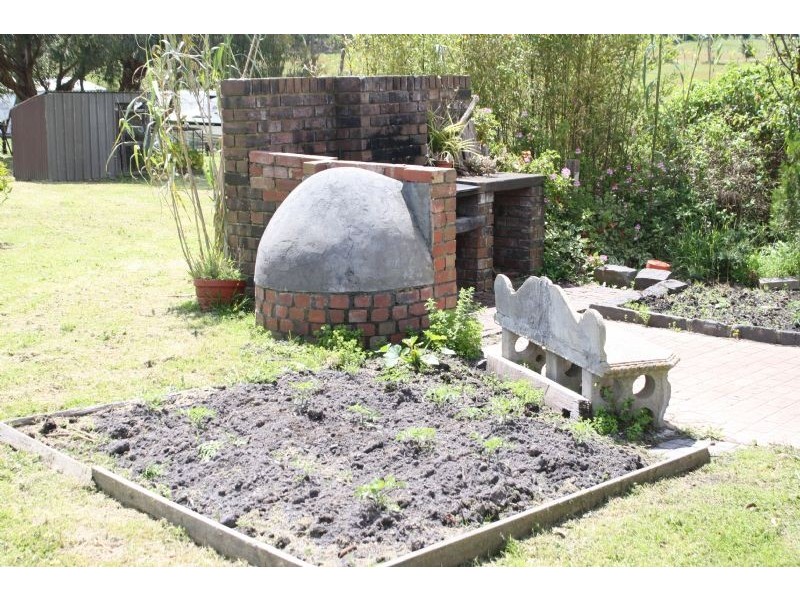 Glen Forbes VIC 3990