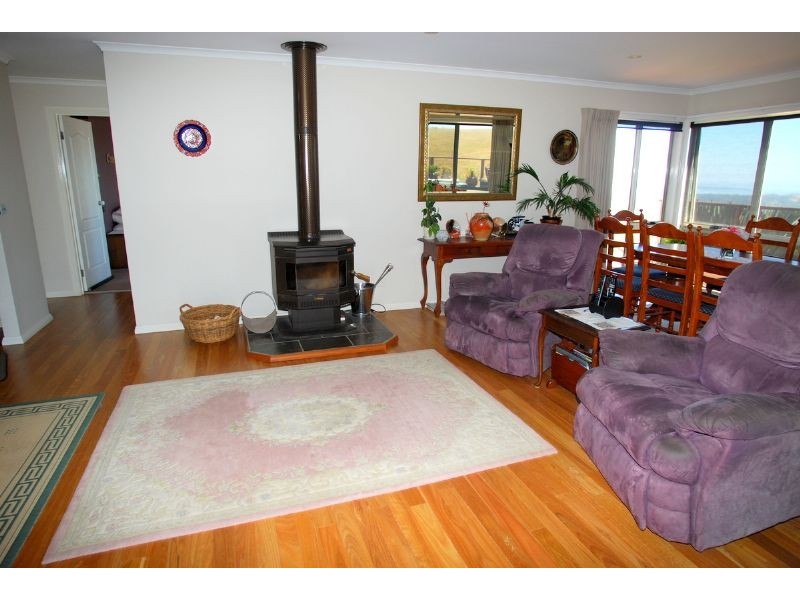 Glen Forbes VIC 3990