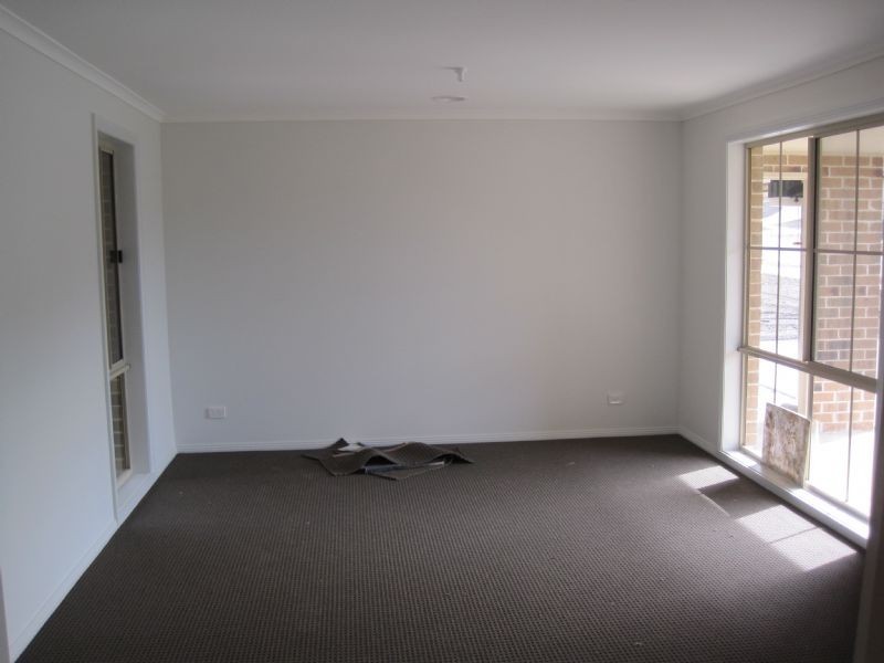 13 Miller Close, Drouin VIC 3818