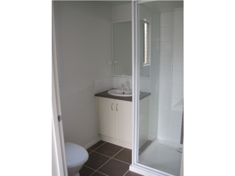 13 Miller Close, Drouin VIC 3818