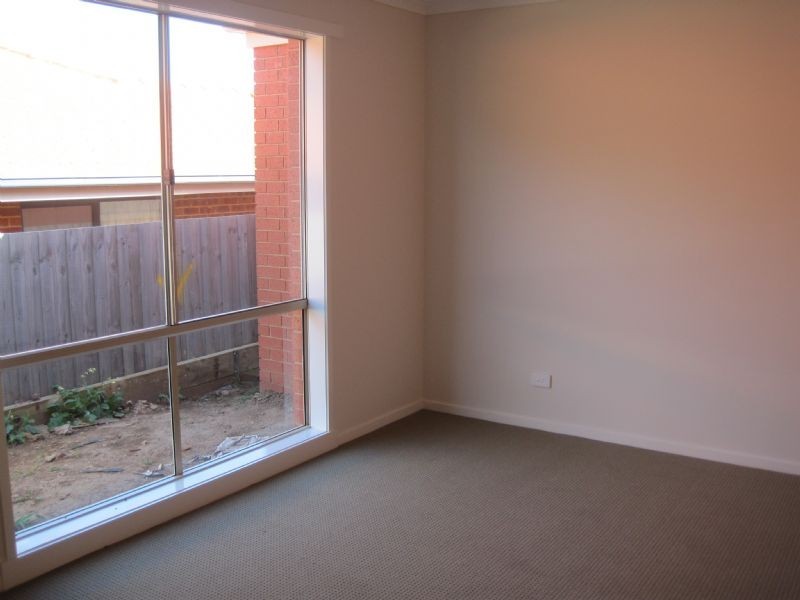 Drouin VIC 3818