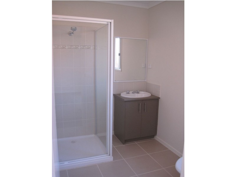 Drouin VIC 3818