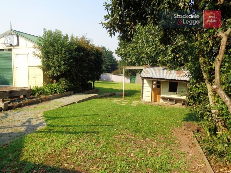 6 Lampards Road, Drouin VIC 3818