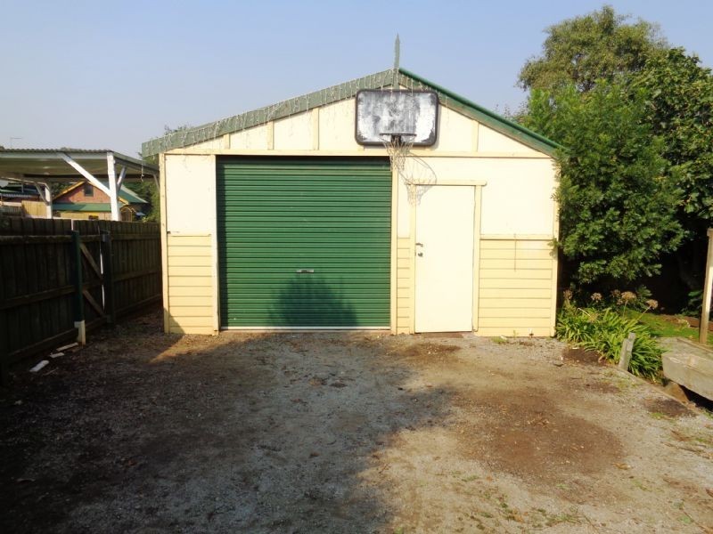 6 Lampards Road, Drouin VIC 3818