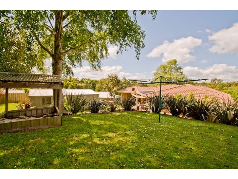 6 Hayes Drive, Warragul VIC 3820