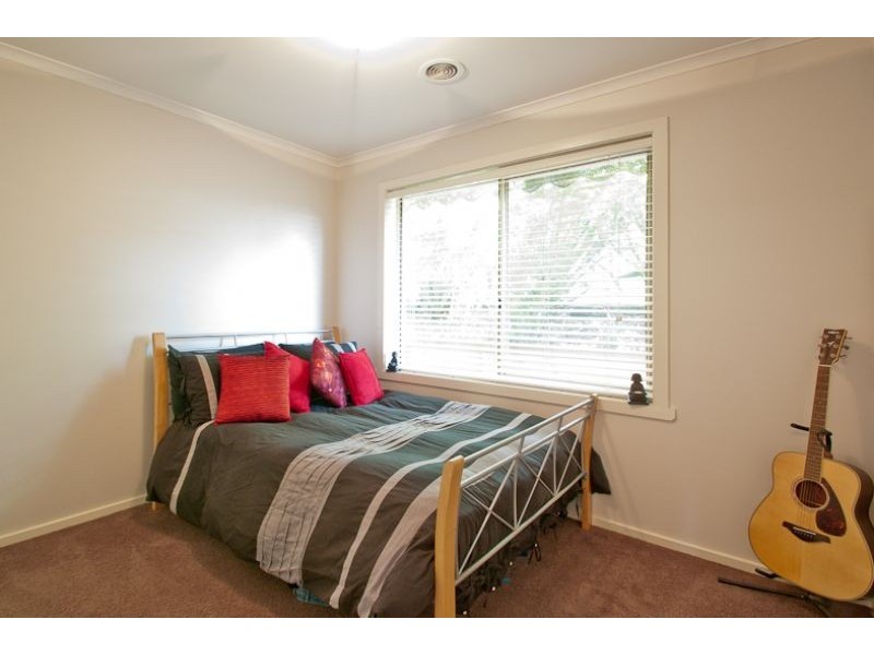 6 Hayes Drive, Warragul VIC 3820