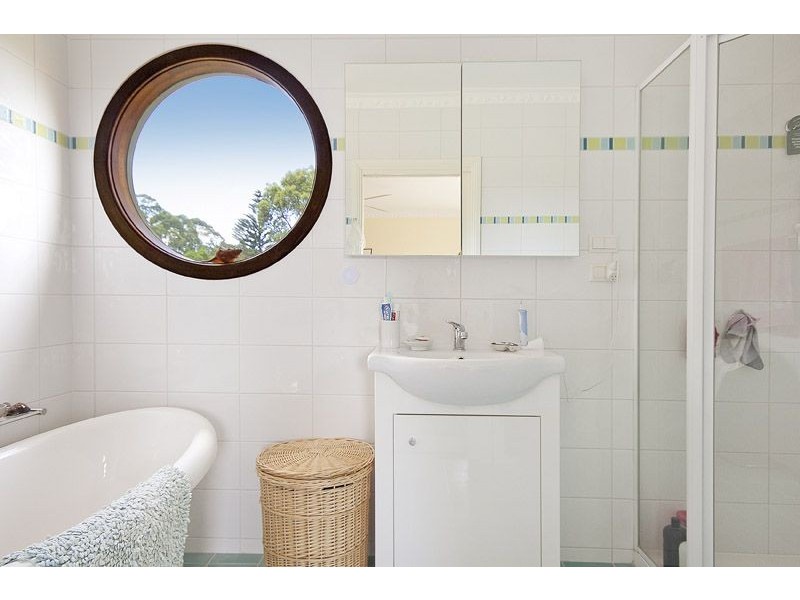Crossover VIC 3821