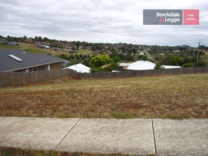 4 Bladen Street, Warragul VIC 3820