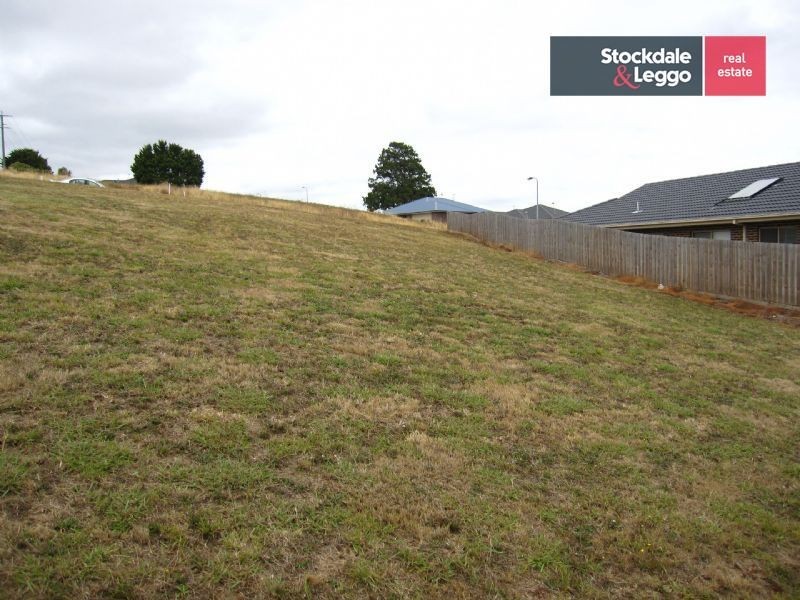 4 Bladen Street, Warragul VIC 3820