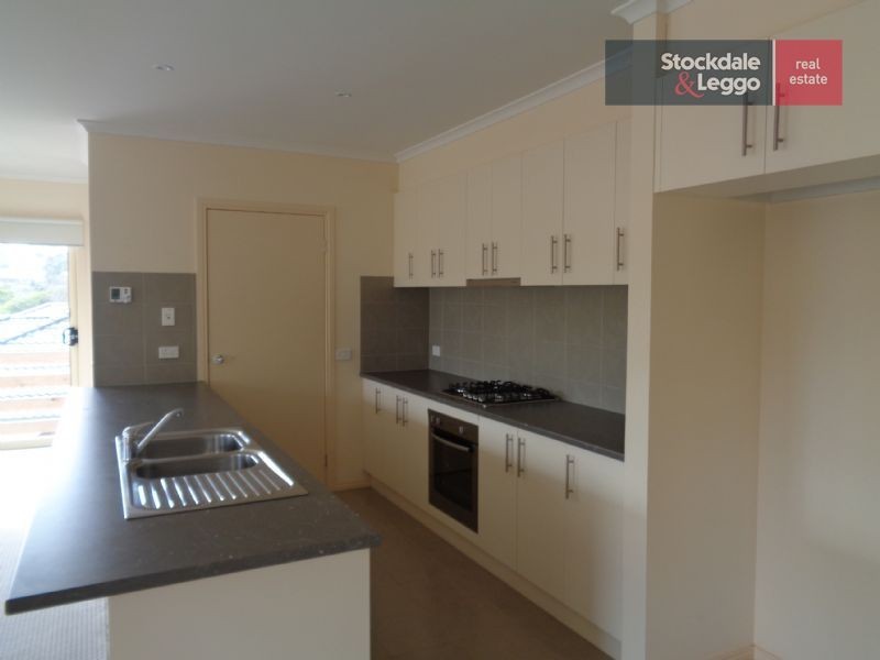 10/22 Main South Road, Drouin VIC 3818