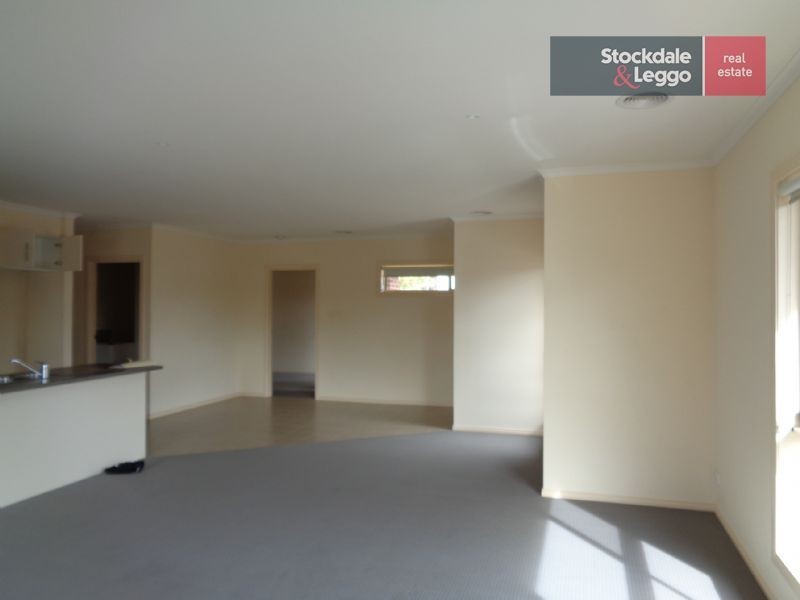 10/22 Main South Road, Drouin VIC 3818