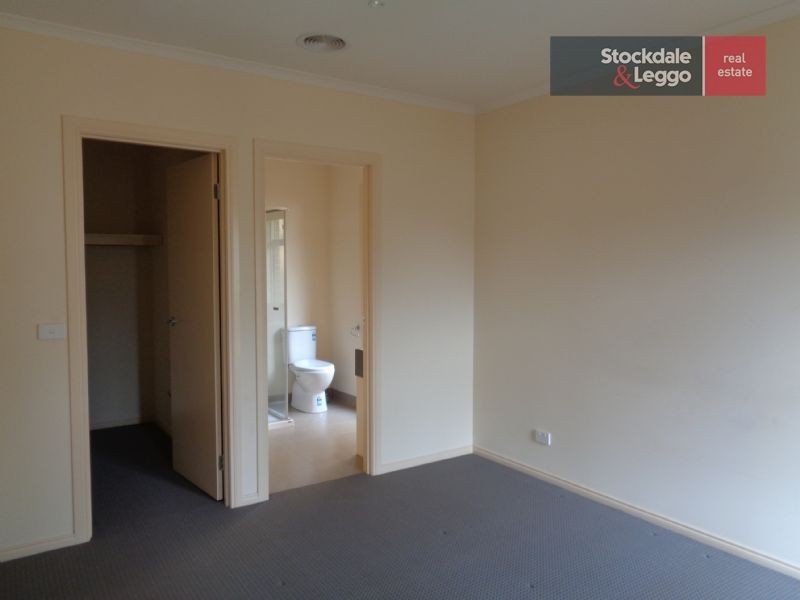 10/22 Main South Road, Drouin VIC 3818