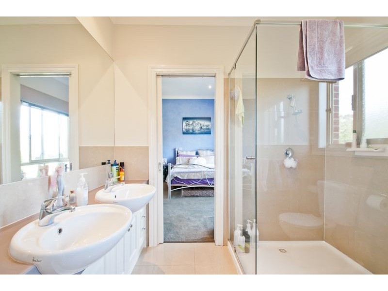 Drouin VIC 3818