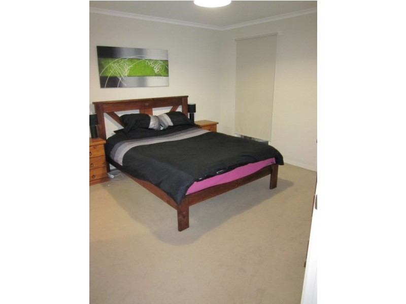 1/23 Oak Avenue, Longwarry VIC 3816